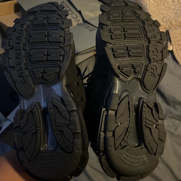 Men Balenciaga Track sneaker. - Picture 4 of 4